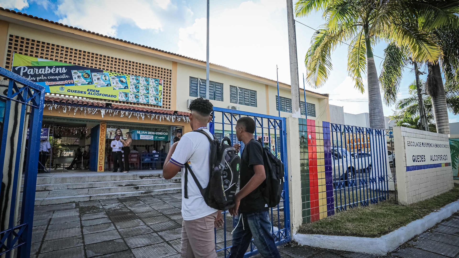 Estudantes da rede estadual de Pernambuco que forem fazer o Enem terão transporte gratuito