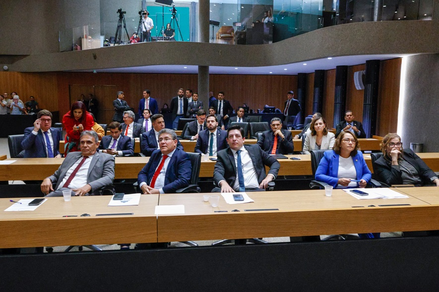 Bancada do Governo agiu para aprovar o projeto das fixas sem alterações Foto Jarbas Araújo Alepe