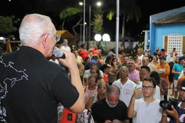 Yves Ribeiro entraga partque reaqulificado no terminal de Pau Amarelo