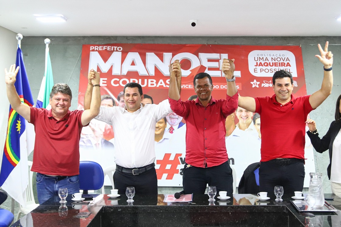 Manoel de Corubas representará os partidos de esquerda nas eleições de outubro Foto Weslwy d'Almeida Divulgação