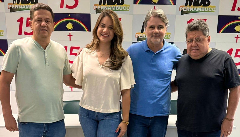 Mirella recebeu o apoio de Raul Henry à sua pré-candidatura em Olinda Foto Divulgação