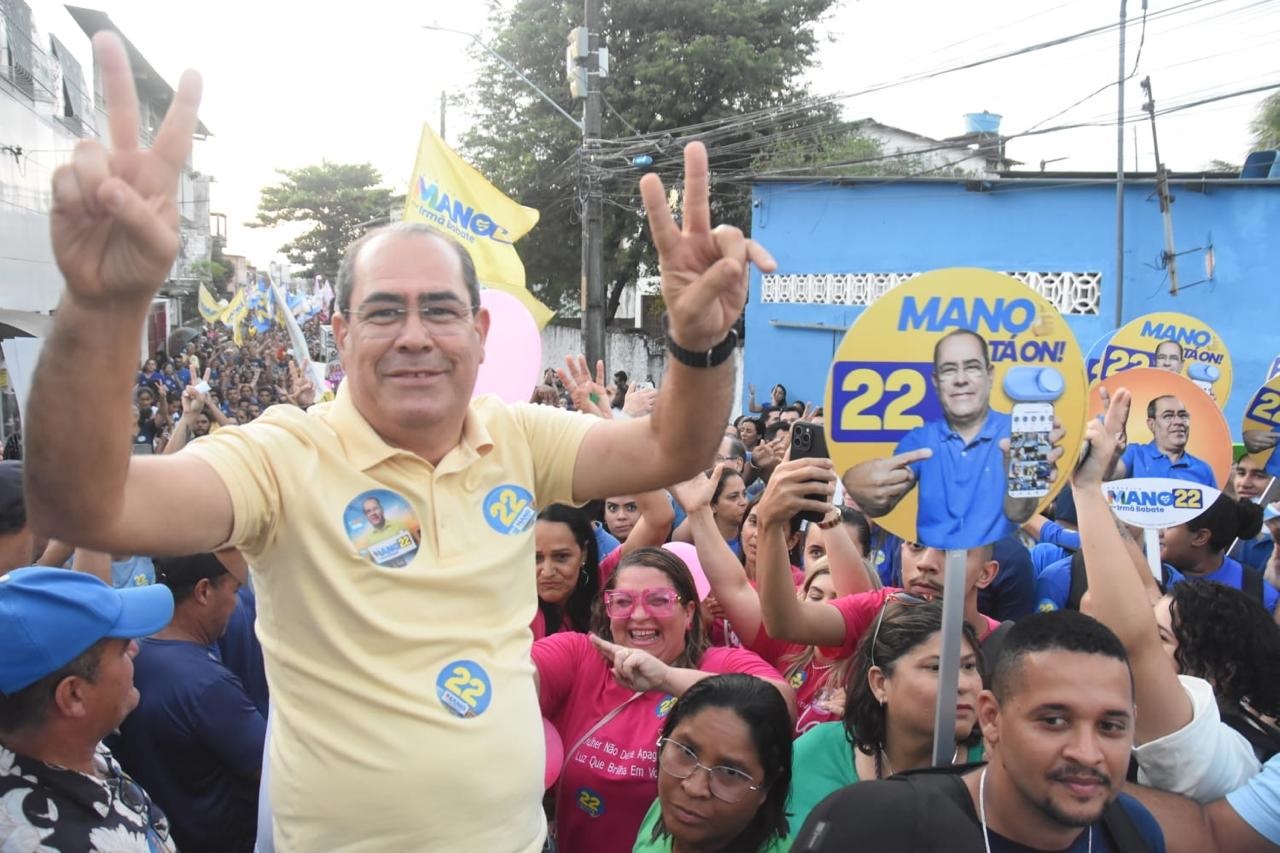 Mano Medeiros celebrou a caminhada em Prazeres, a primeira da sua campanha