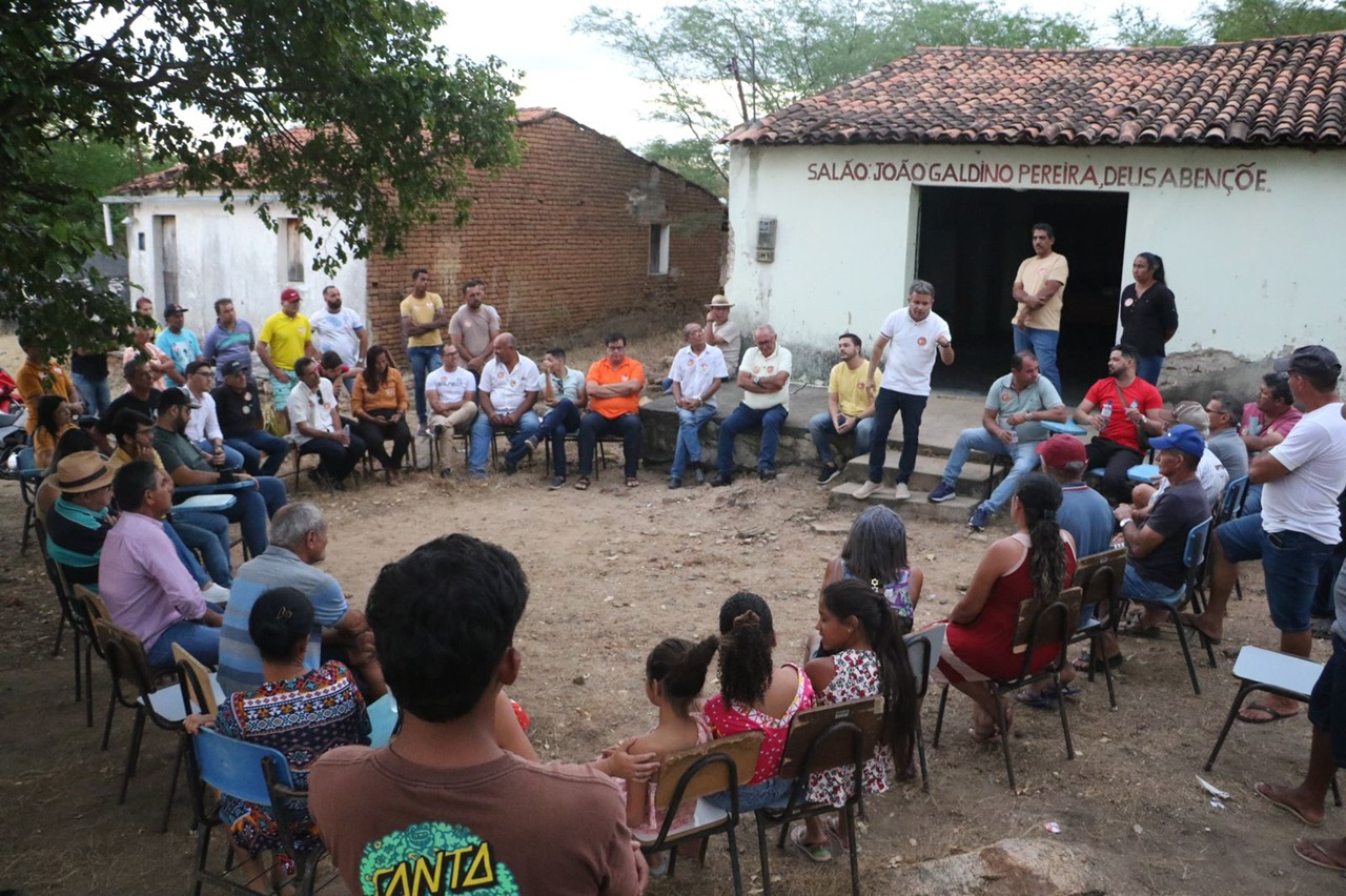 Prefeito de Afogados da Ingazeira, Sandrinho inicia agenda de campanha na zona rural