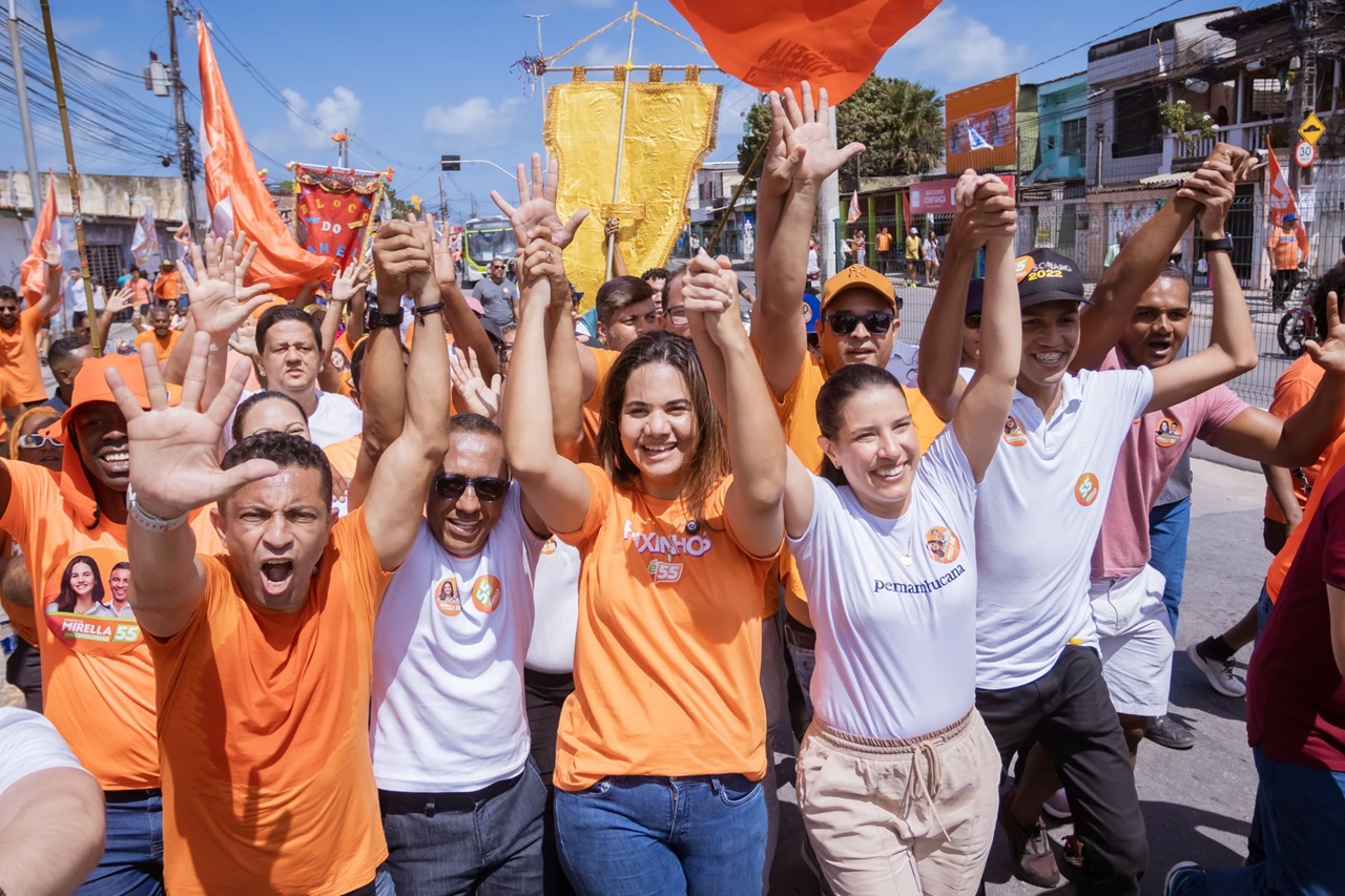 A caminhada de mirella em Peixinhos contou com a participação da governadora Raquel Lyra