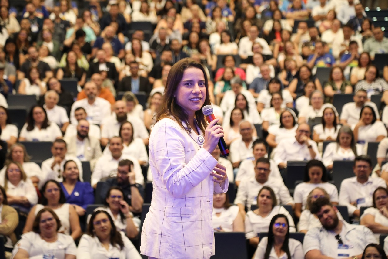 A governadora Raquel Lyra comandou reuniuão com Mais de 500 novos gestores que atuam na Rede Estadual de Educação