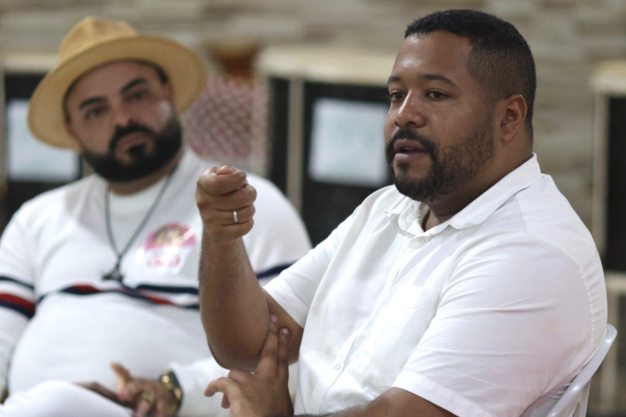 Candidato do PT, Vinicius condena a intolerância religiosa em Olinda Foto Charles Johnson Frente Popular de Olinda