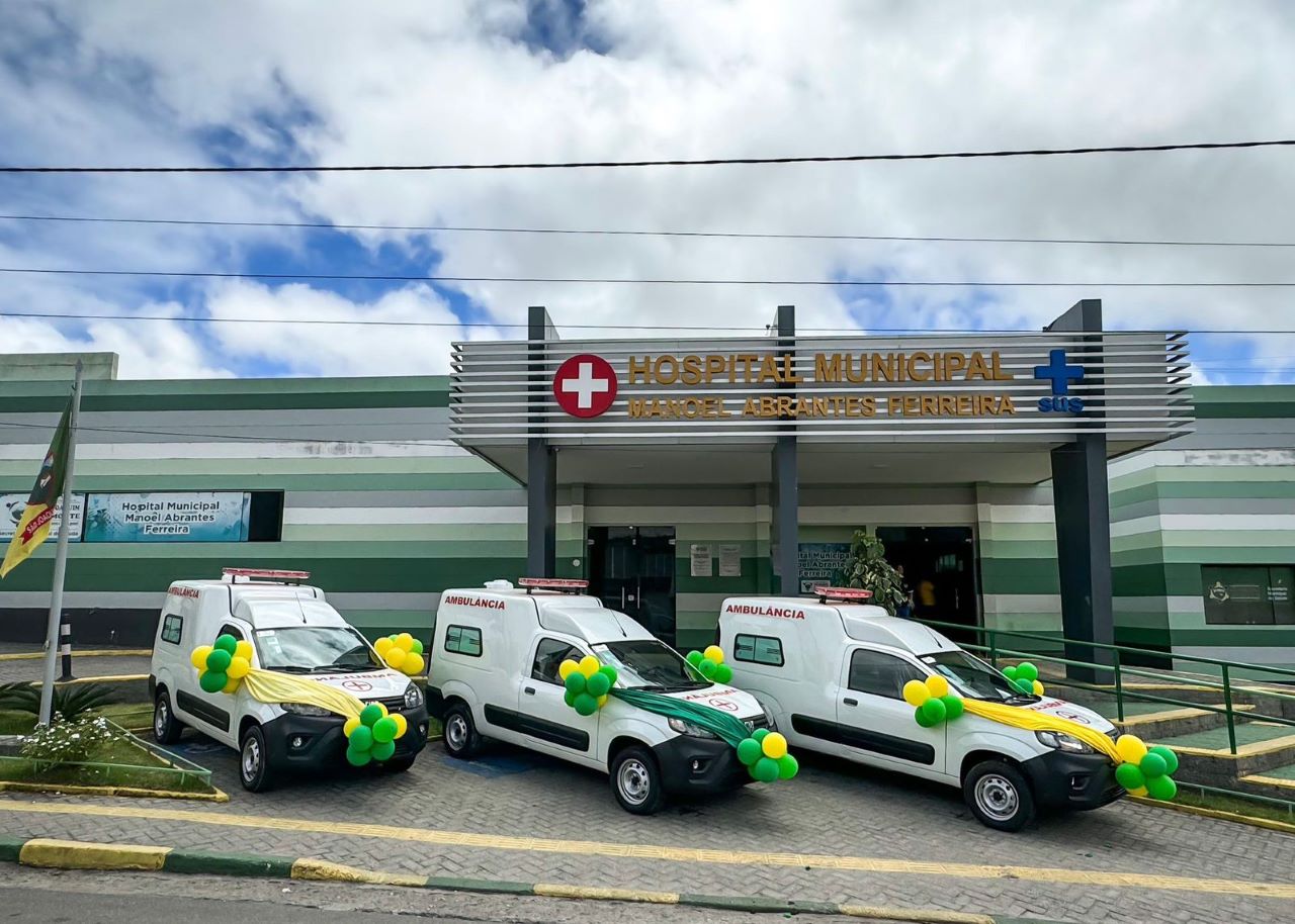 Duguinha entregou três novos veículos para o município, no aniversário de São Joaquim