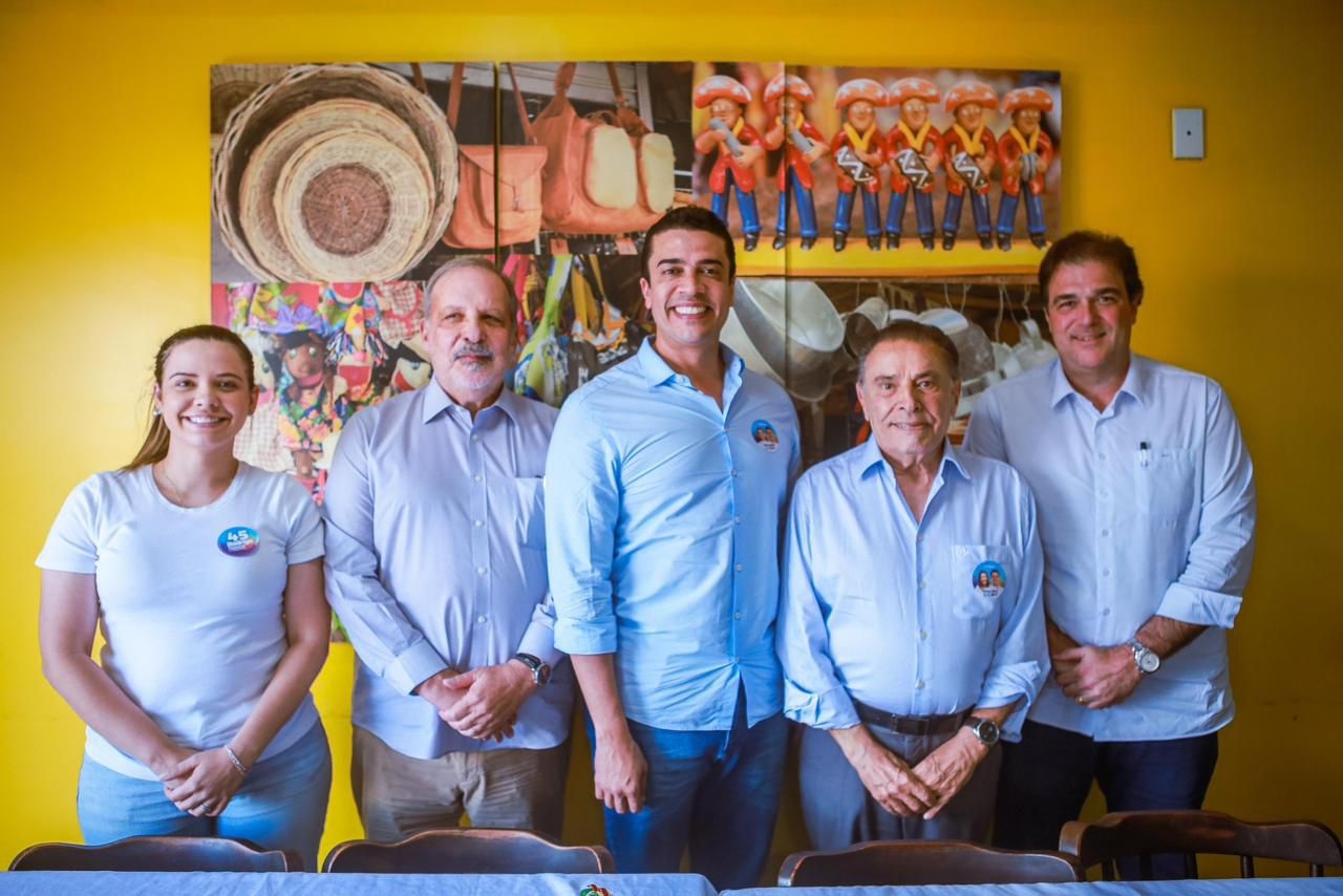 Fred Loyo, Armando Monteiro e João Lyra estiveram com o prefeito de Caruaru, Rodrigo Pinheiro