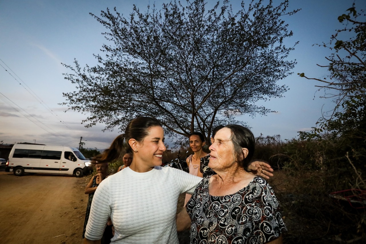 Governadora Raquel Lyra esteve em Caruaru em uma pauta voltara para a questão do abastcimento