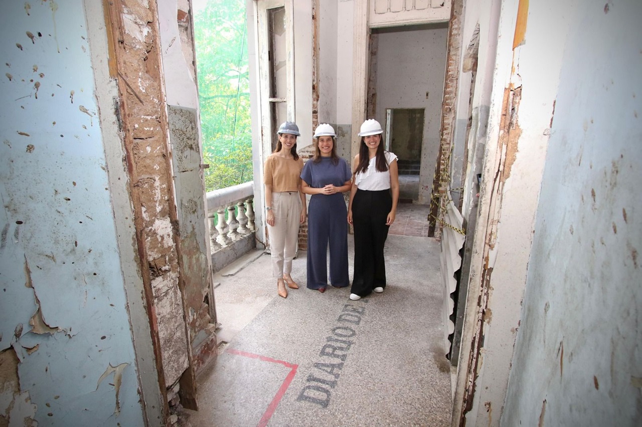 Governadora visitou o prédio que por ano funcionou a redação do Diario de Pernambuco Foto Ed Machado Secom