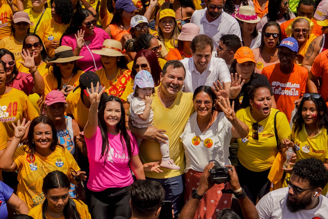 Junior Matuto caminhou ao lado das mulheres no Janga Foto Divulgação