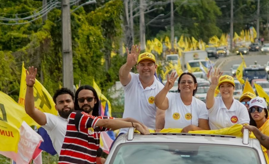 Junior Matuto comandou carreata pelas ruas e avenidas do município