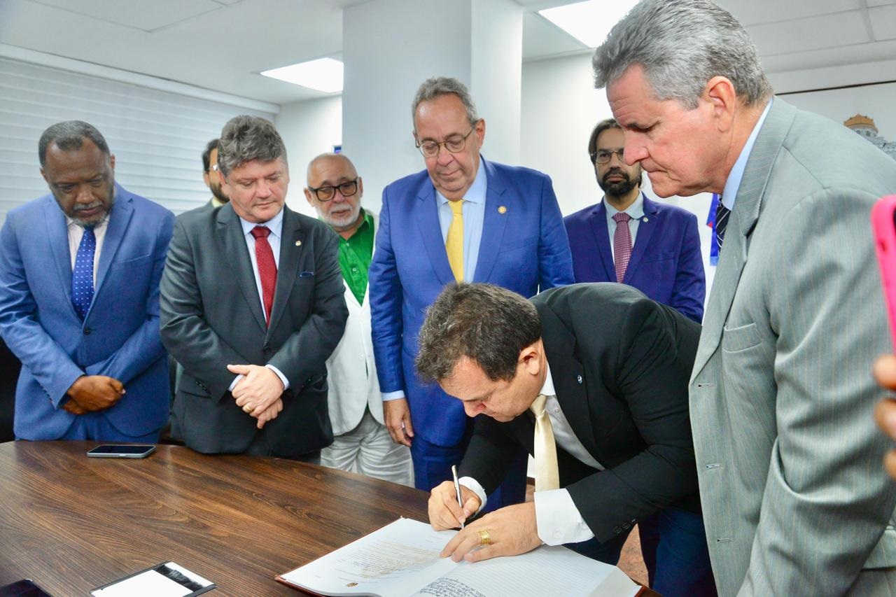 Junior Matuto passou à frente de Davi Muniz e assumiu a vaga aberta pela morte de José Patriota Foto Lucas Patrício