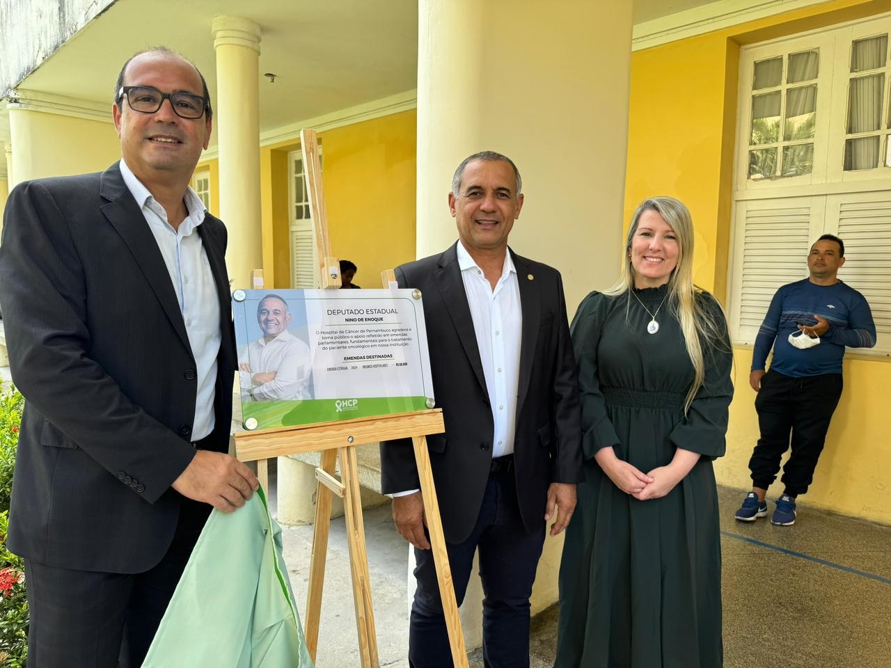 Nino de Enoque recebeu homenagem pela ajuda que articulou para o Hospital do Câncer Foto Peu Ricardo