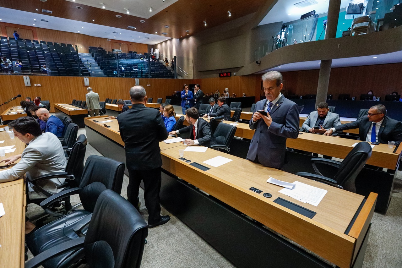 Os deputados aprovaram seis projetos enviados pelo Executivo para a Alepe Foto Jarbas Araujo Alepe