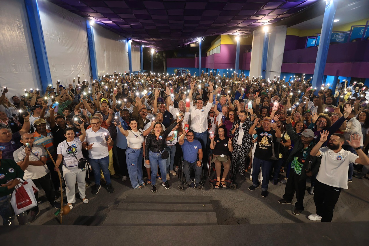 Prefeito e candidato à reeleição Rodrigo Pinheiro assimiu compromisso com representantes da cultura Foto Jorge Farias