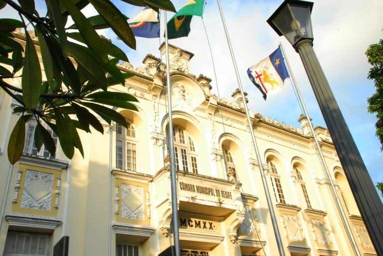 Além dos 15 do PSB, bancada de João Campos contará com outros 11 vereadores na Câmara Foto Divulgação