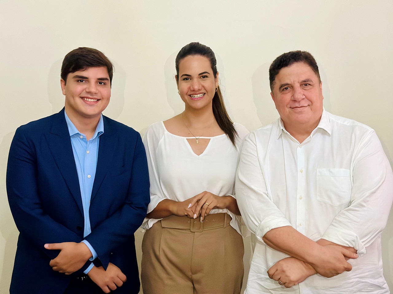 Candidata do PSD em Olinda, Mirella Almeida recebeu o apoio de Alef e Cleiton Collins, que disse ter o aval de Eduardo da Fonte