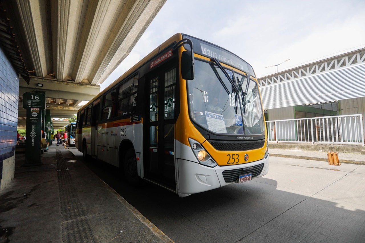 Estudantes da rede estadual de ensino terão transporte gratuito paea o Enem Foto Miva Filho Secom