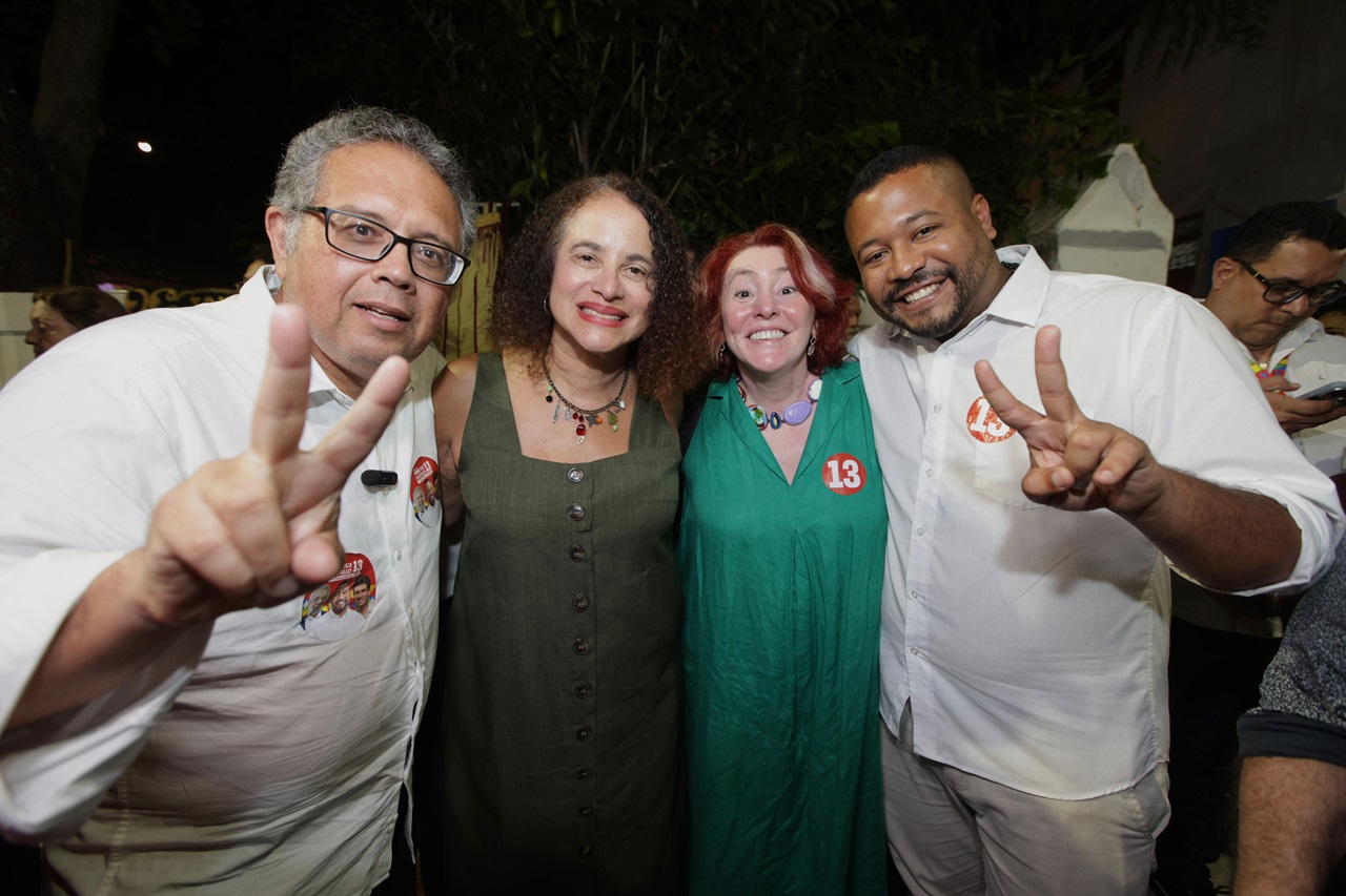 Vinicius Castello, seu vice Celso Muniz, Luciana Santos e Lú Araújo anunciaram a volta da Mimo