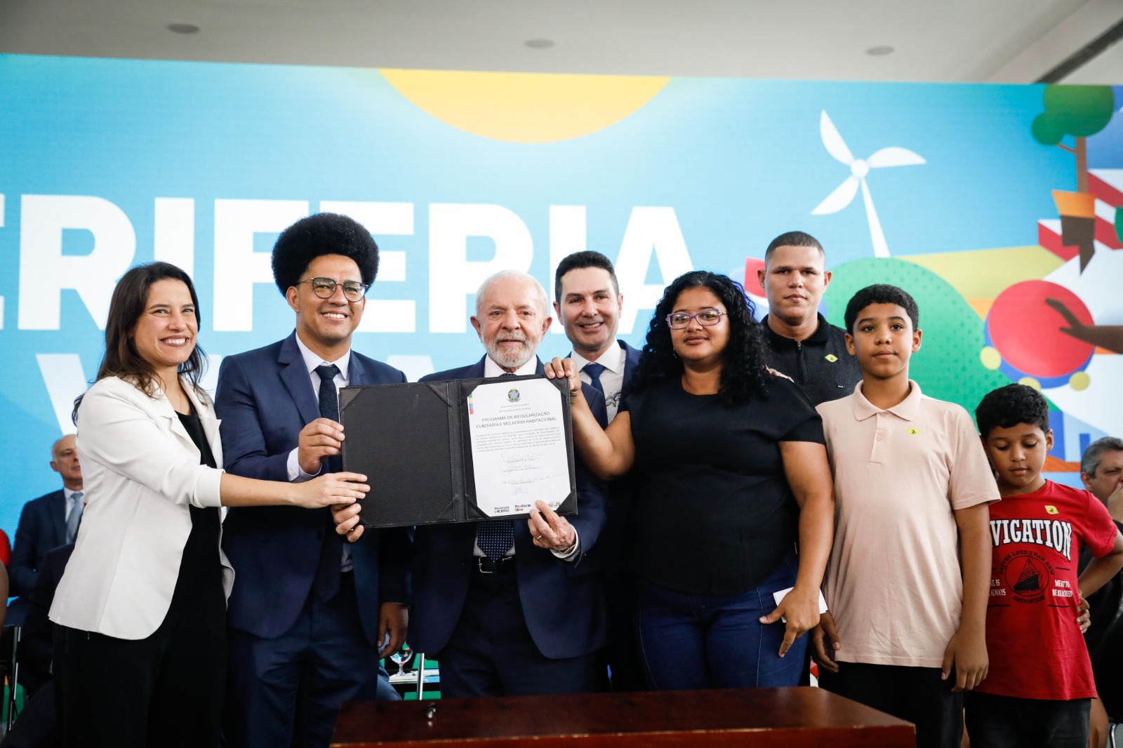 Com o presidente Lula, Raquel participou do lançamento oficial do programa Periferia Viva Foto Hesíodo Góes Secom