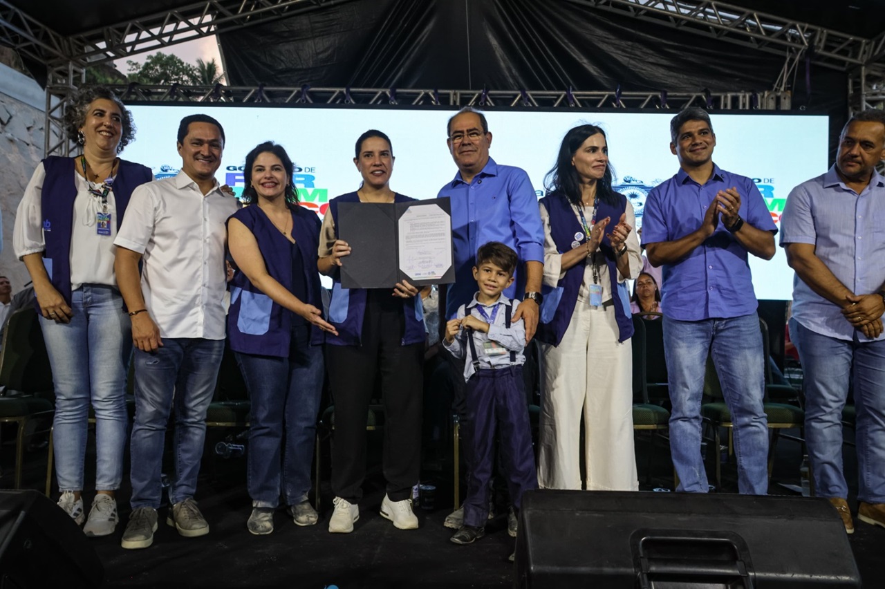 Governadora Raquel Lyra anunciou uma série de ações em Jardim Monte Verde Foto Rafael Bandeira Secom