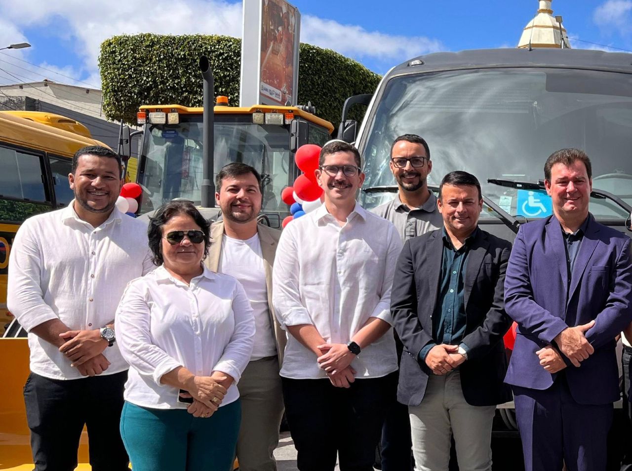 Idelbrando Pontes participou das festividades pelos 61 anos de Sairé, ao lado do prefeito Gildo Dias