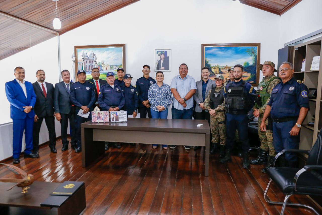 A prefeita de Igarassu, Elcione Ramos, aunciou novidades na Guarda Municipal, a mais antiga do Brasil