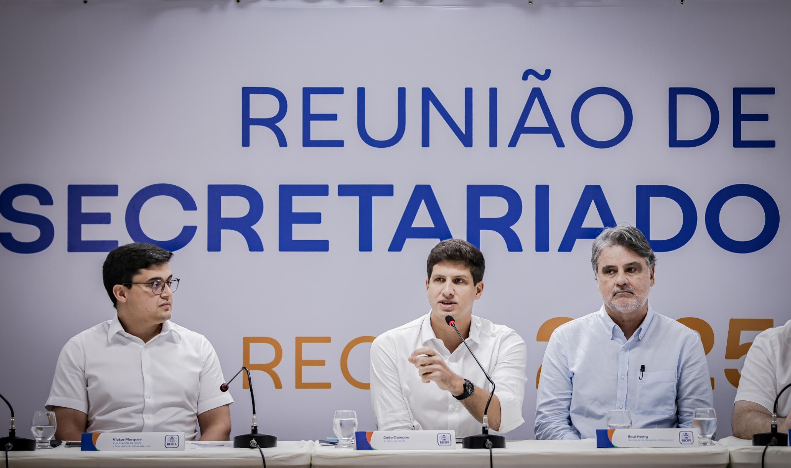 Prefeito joão Campos destacou que Raul Henry atuará nas questões metropolitanas Foto Edson Holanda PCR