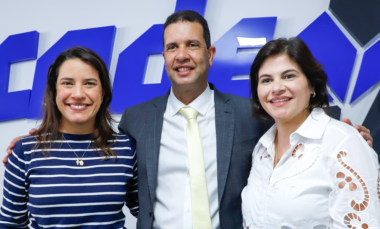 A governadora Raquel Lyra e a vice Priscila participaram da posse de Junior de Rivaldo, prefeito de Saloá, no Codeam