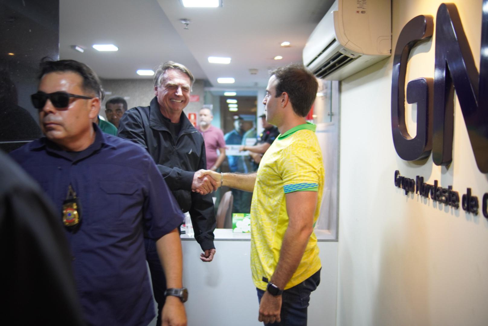 Gilson Filho recebeu o ex-presidente Bolsonaro no Aeroporto