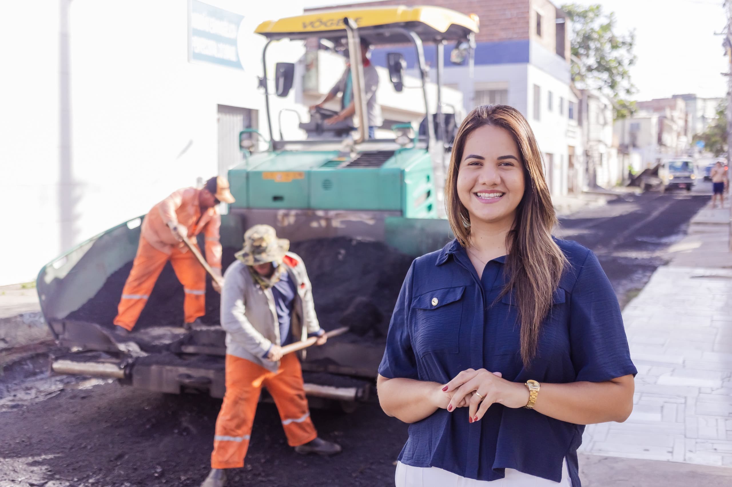 Mirella acompanhou o trabalho de recapeamento de ruas em Olinda