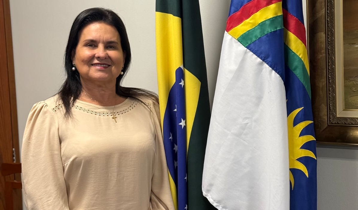 O evento em Brasília visa aproximar ministérios das cidades para viabilizar o acesso a informações essenciais, Prefeita Elcione elogia encontro