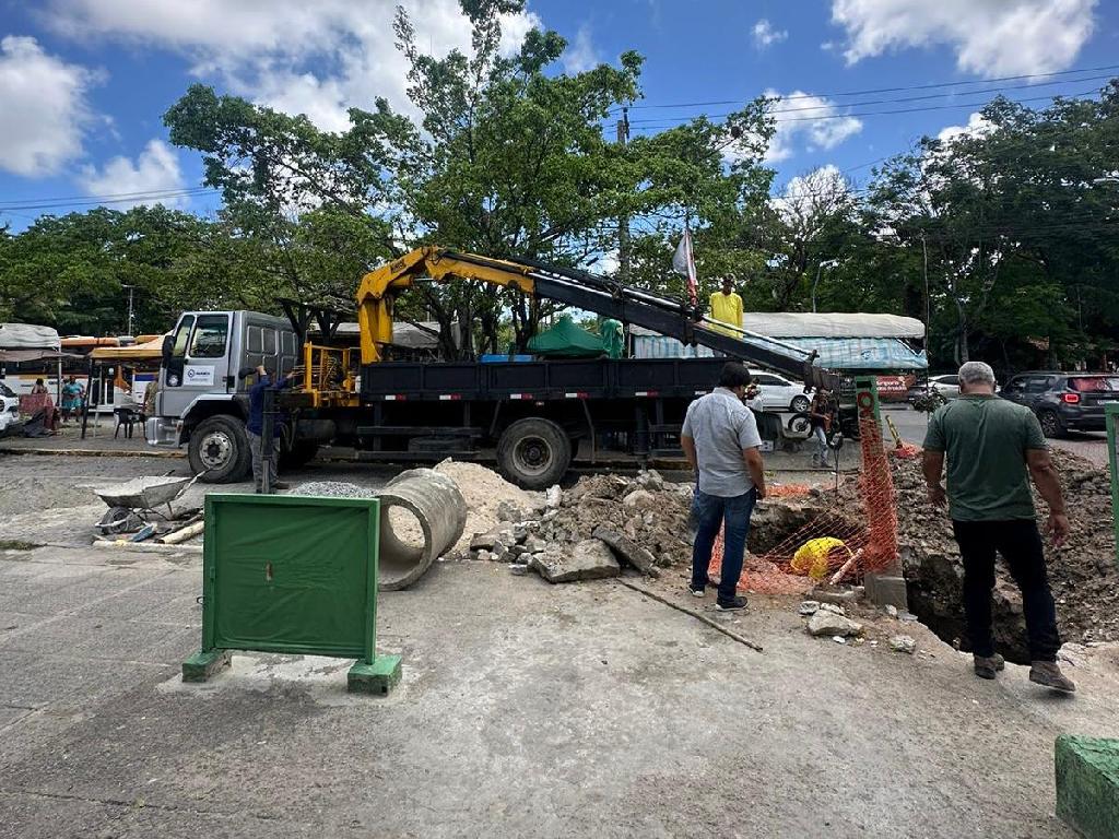 Secretaria de Obras e Serviços Públicos realizaram a substituição de manilhas que haviam cedido no bairro de Jardim Paulista Baixo