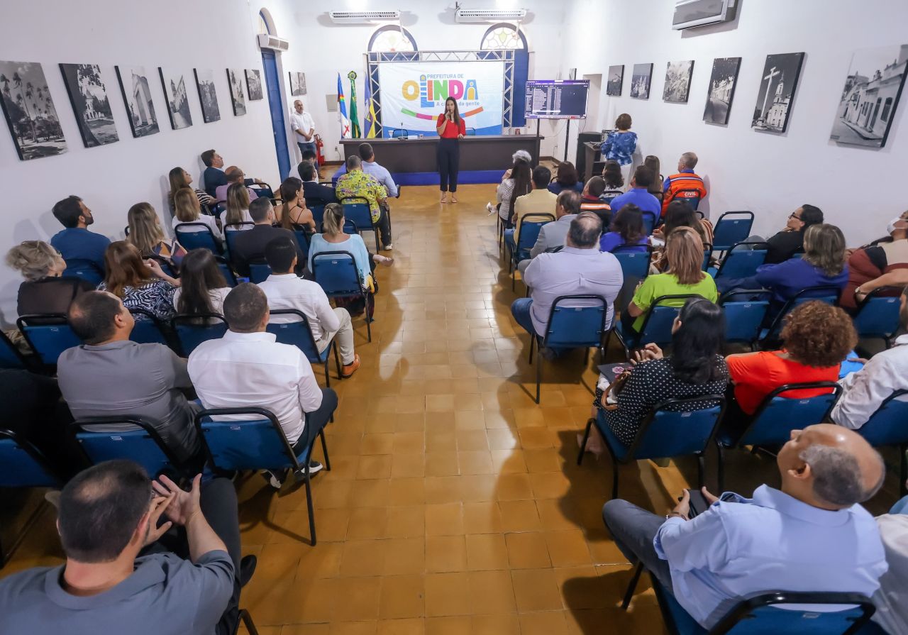 Prefeita Mirella Almeida reuniu a sua equipe para saber se as metas dos 100 dias estão sendo cumpridas