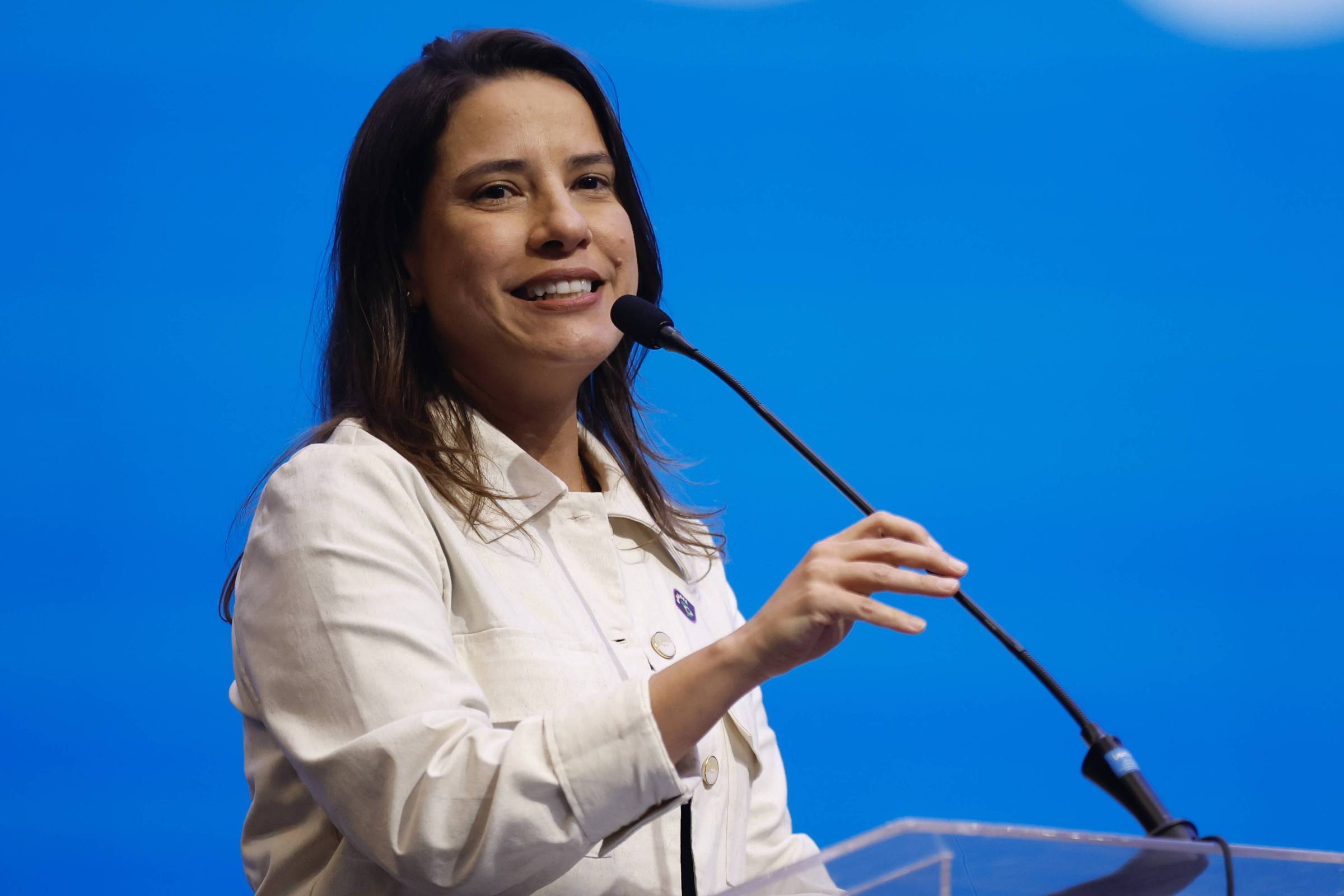 Raquel Lyra chega no PSD para comandar o partido no estado