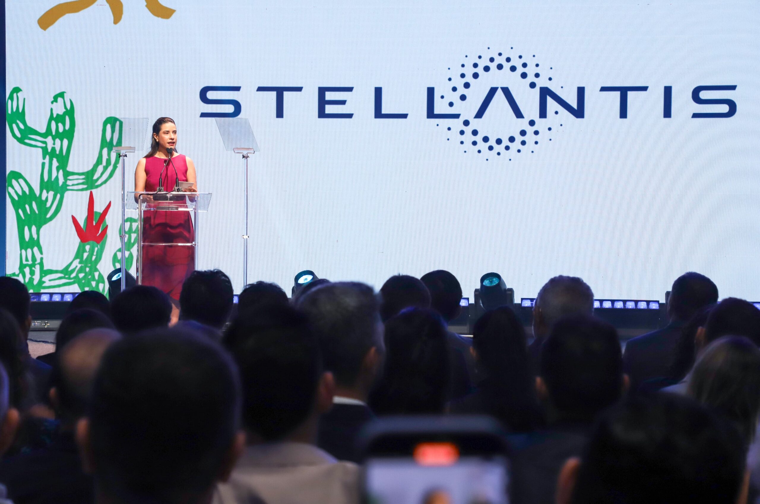 A governadora Raquel Lyra afirmou que com a Stellantis esão dez anos de mudança da nossa matriz econômica