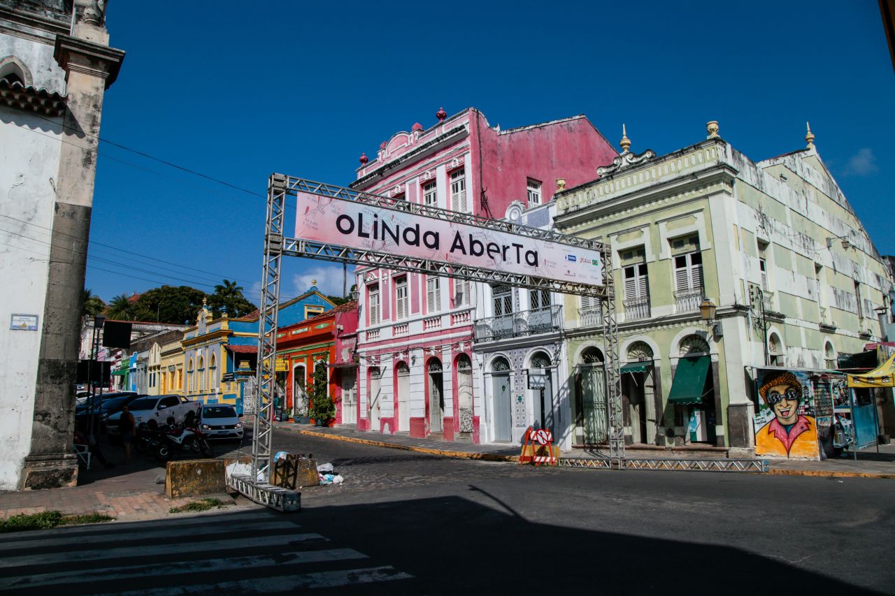 Evento gratuito reúne atividades culturais, educativas e sensoriais em 11 ruas do Sítio Histórico de Olinda e deve reunir 15 mil pessoas