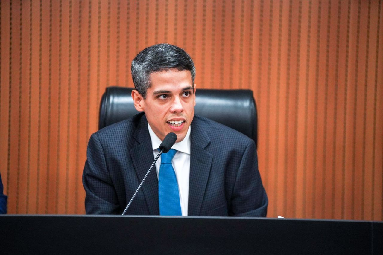 Jarbas Filho se licencia do mandato para se dedicar à disputa pelo comando do MDB
