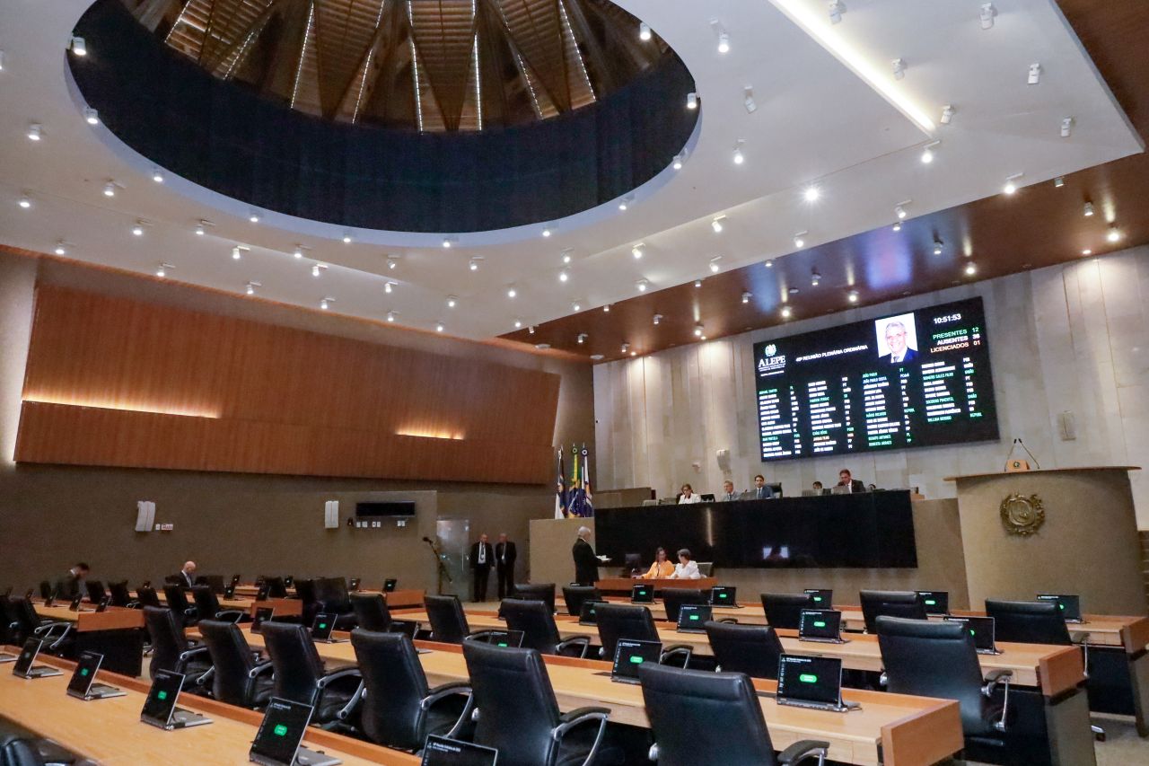 O trancamento da pauta da Alepe iimpõe um desafio à bancada governista na Casa