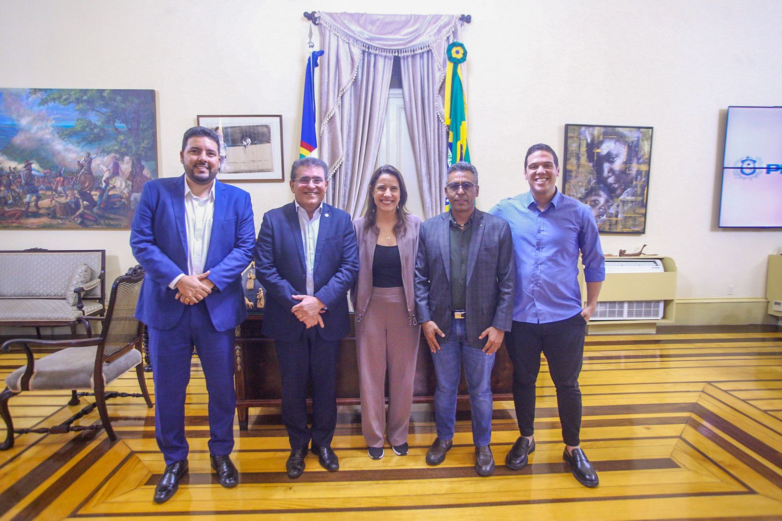 Governo anuncia pacote de obras para Pesqueira, incluindo ETE, creches e sede dos Bombeiros, após articulação de Luciano Duque e Marcos Xukuru