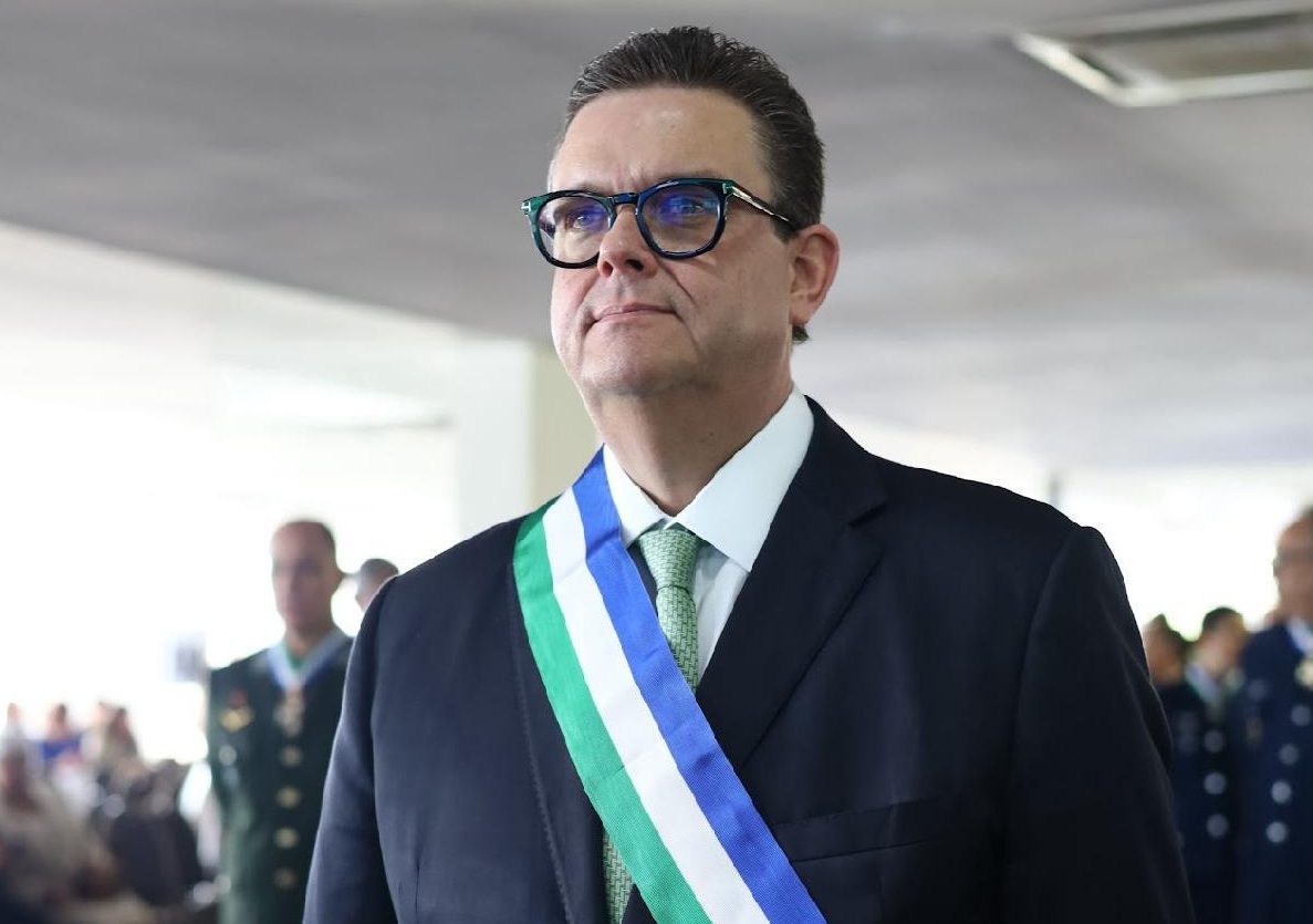 Ministro da Previdência, Wolney Queiroz foi homenageado durante evento pelos 26 anos do Ministério da Defesa e os 80 anos do Dia da Vitória