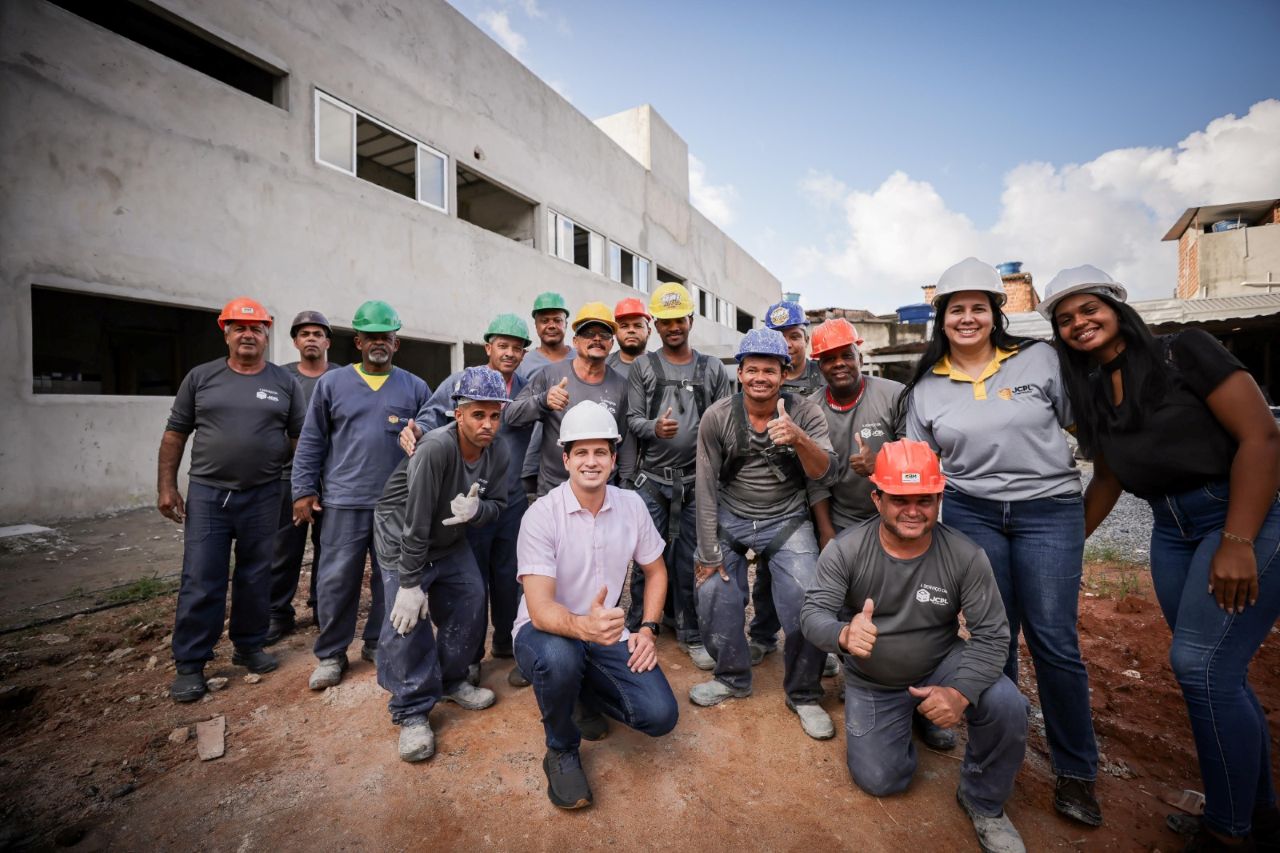 Prefeito João Campos visitou a nova creche, que será entregue no segundo semestre