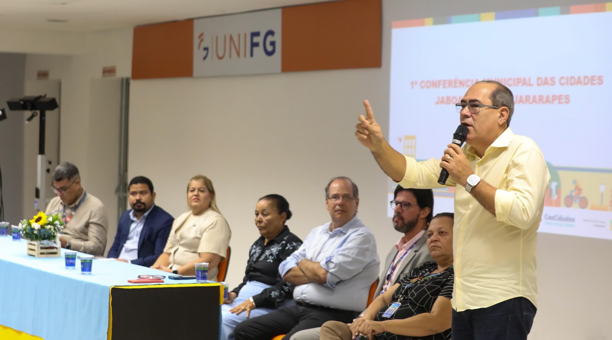 Prefeito de Jaboatão, Mano Medeiros participou do evento que discute habitação, mobilidade, meio ambiente e infraestrutura, com participação de entidades e sociedade civil