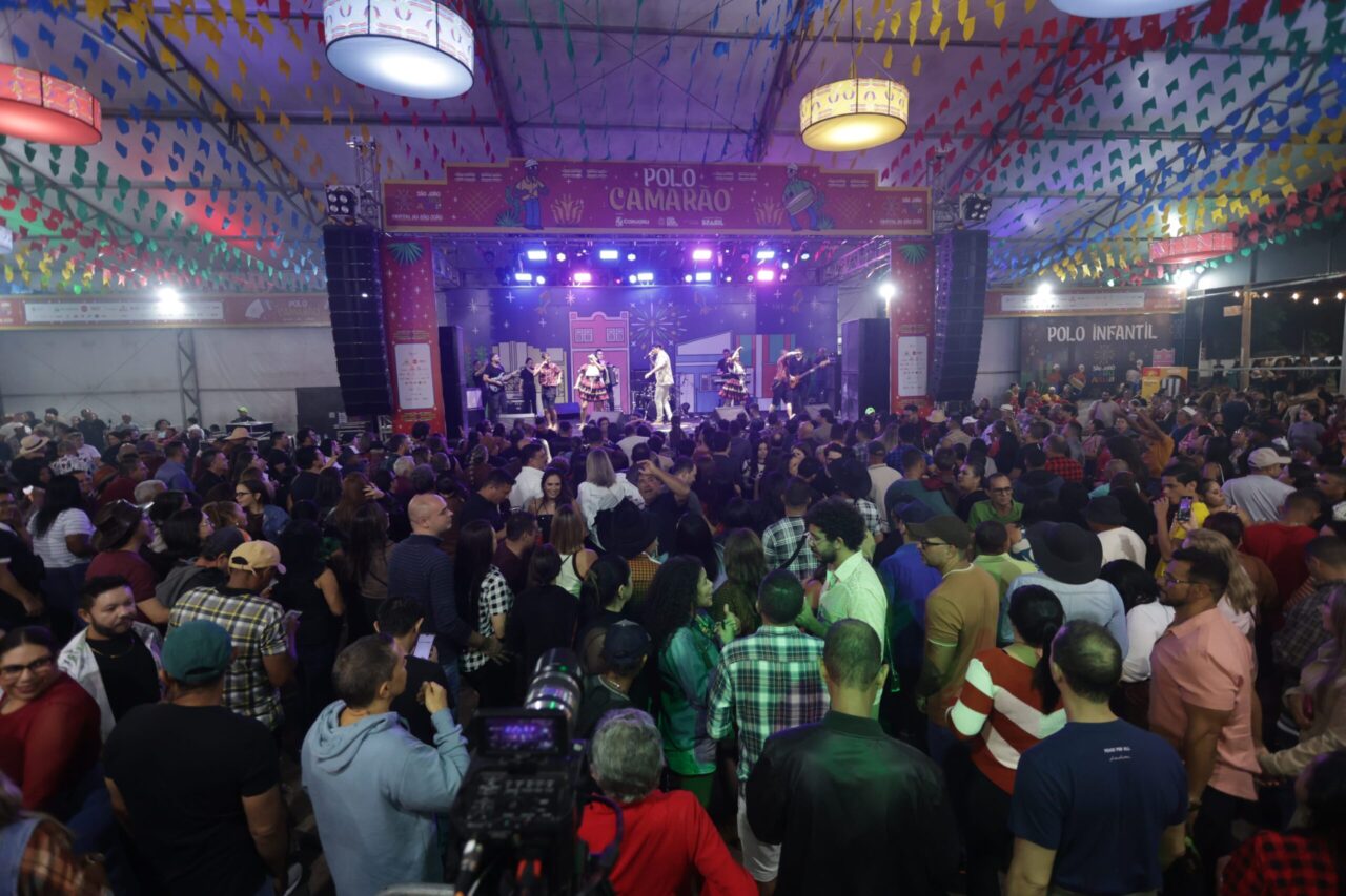 São João de Caruaru movimentou a Estação Ferroviária com atrações de forró, poesia, bacamarteiros e programação cultural para todas as idades