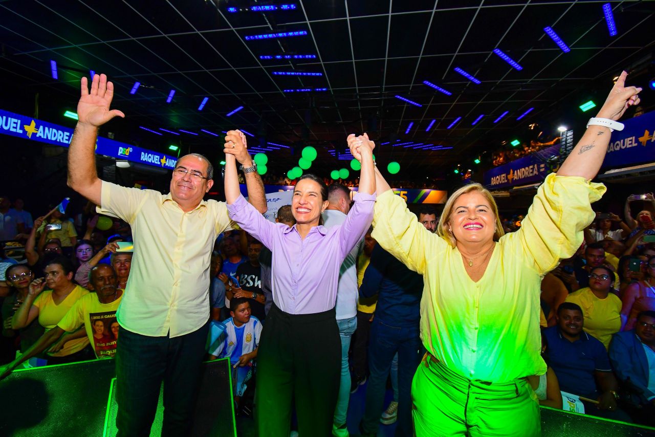 A governadora Raquel Lyra foi a Jaboatão para filiar ao PSD a primeira-dama, Andrea Medeiros, que chegou ao lado do prefeito Mano Medeiros Foto