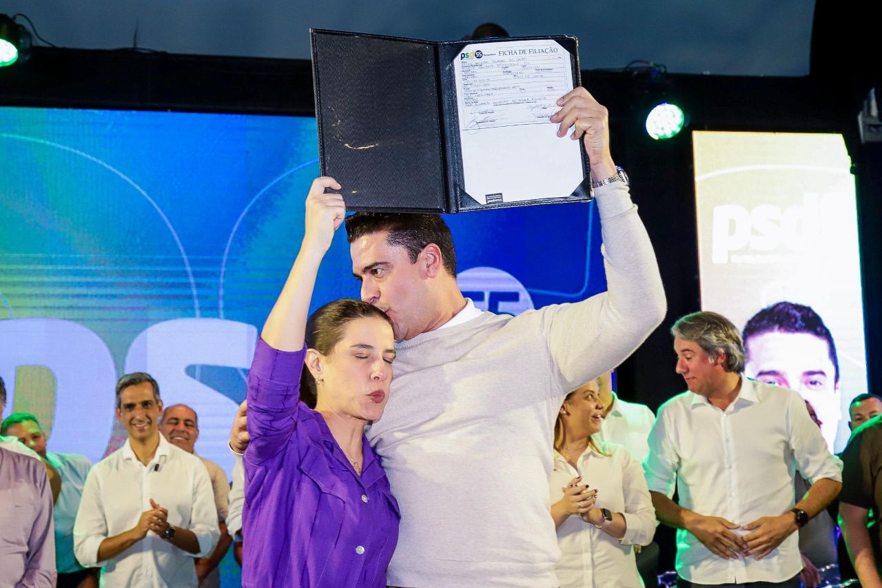 Prefeito de Caruaru, Rodrigo Pinheiro, oficializa filiação ao PSD ao lado da governadora Raquel Lyra e assume presidência municipal