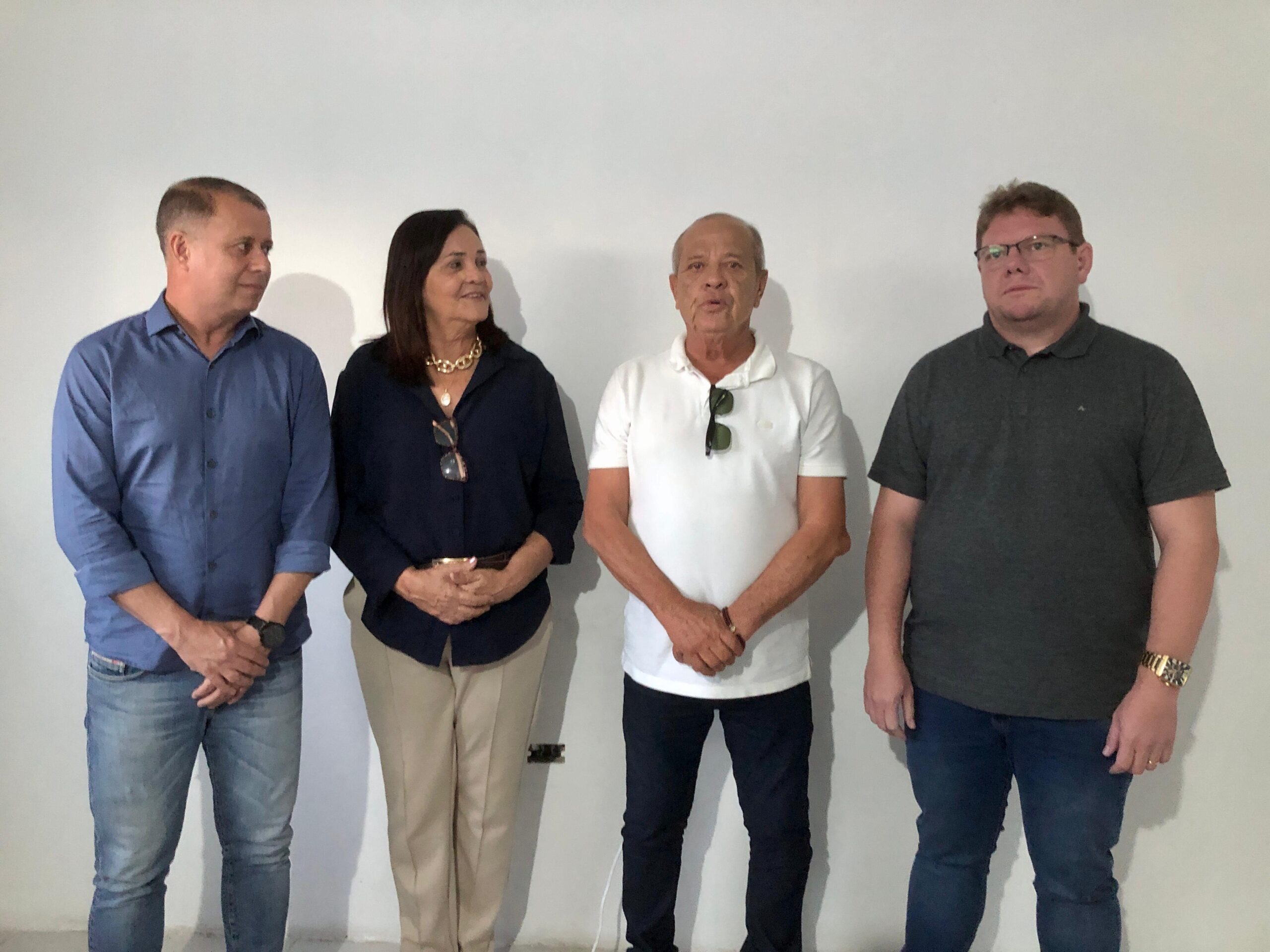 Prefeito de Goiana, Marcíilio Régio afirma que o município está garantindo o direito de cada profissional e seus sucessores legais