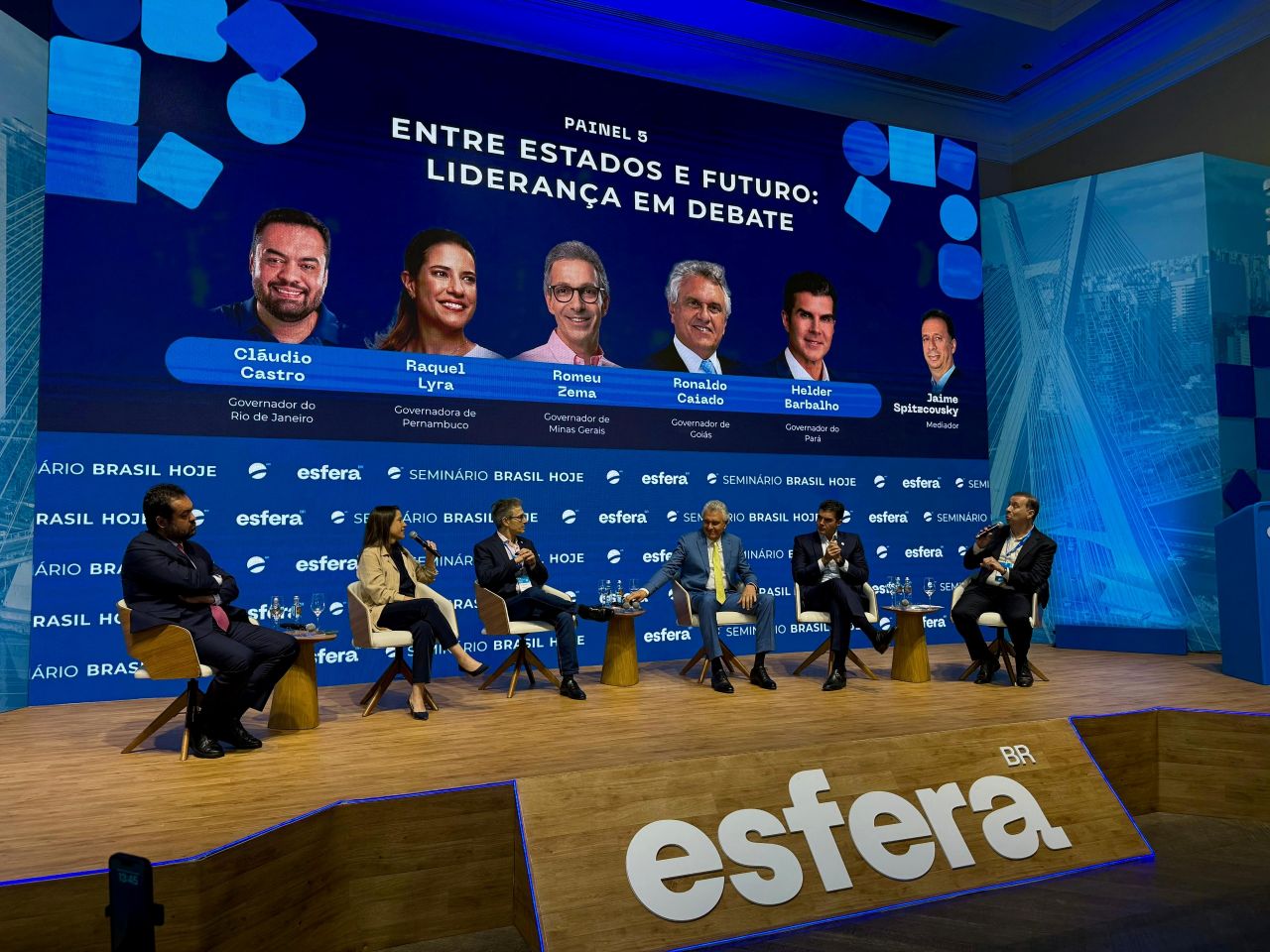 Governadora Raquel Lyra destacou programas como o InovaPE e concessões em saneamento durante painel em São Paulo