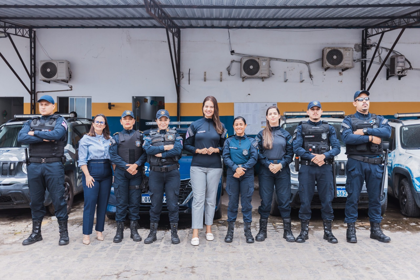 Prefeita Mirella Almeida acompanhou a Patrulha Maria da Penha em Olinda, serviço 24h que protege mulheres com medidas protetivas
